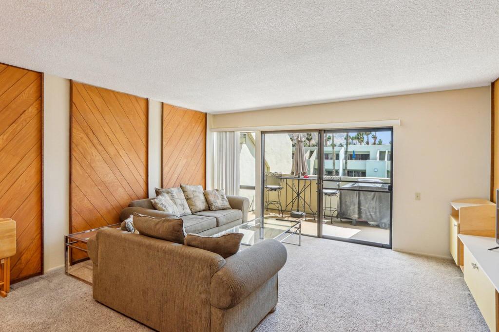 1655 E Palm Canyon Drive 114
