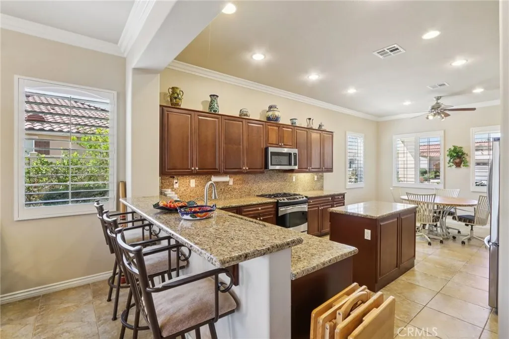 Hemet, California 92545, United States, 2 Bedrooms Bedrooms, ,2 BathroomsBathrooms,Residential,Active,208611