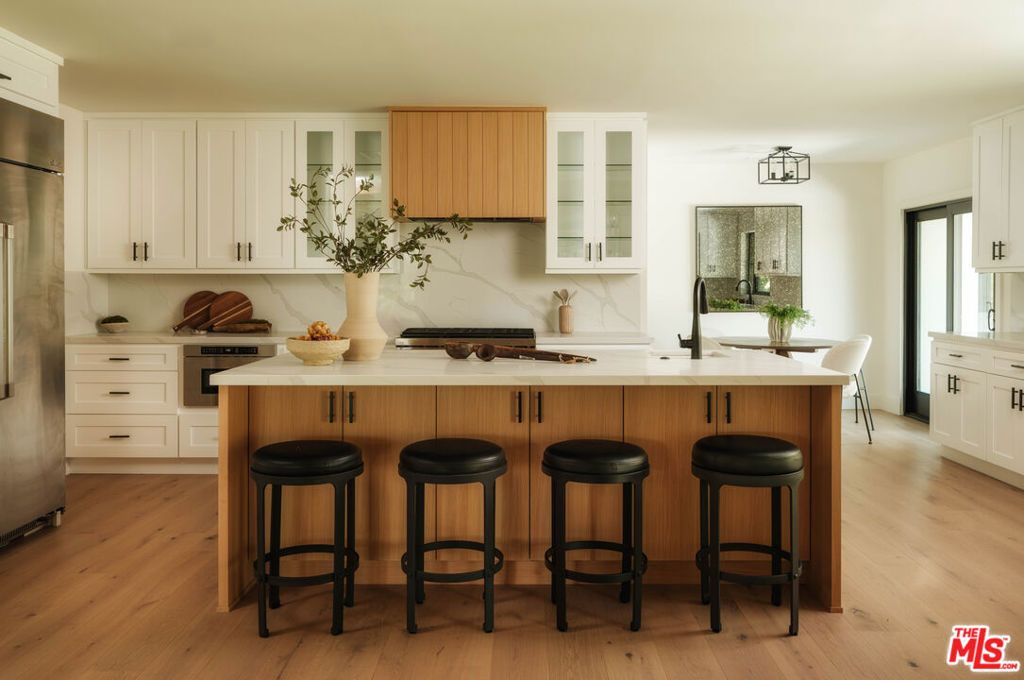 Photo of 4181 Weslin Avenue, Sherman Oaks, CA 91423 (MLS # 25562173)