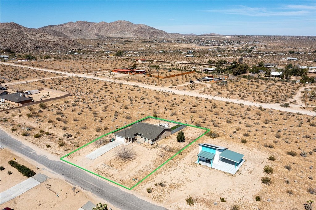 62382 Crestview Drive