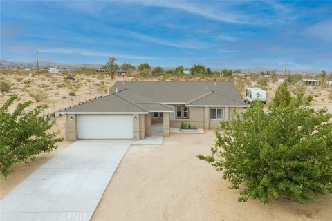 Photo of 62382 Crestview Drive, Joshua Tree, CA 92252 (MLS # JT26046292)