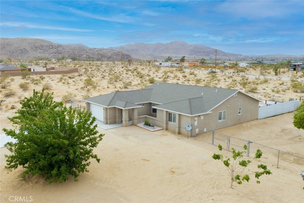 62382 Crestview Drive