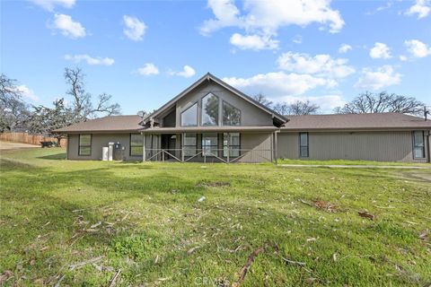 Photo of 41763 Horseshoe Way Way, Coarsegold, CA 93614 (MLS # FR25036178)