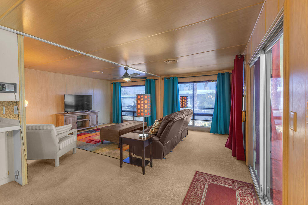 Safari Park - Manufactured In Park