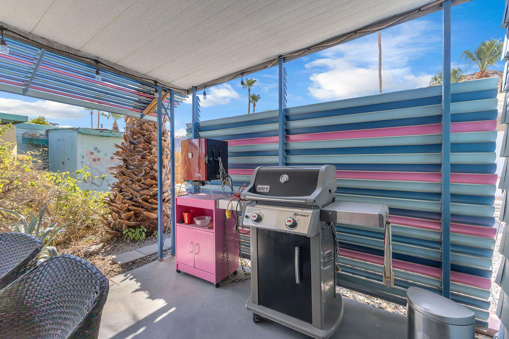 Safari Park - Manufactured In Park