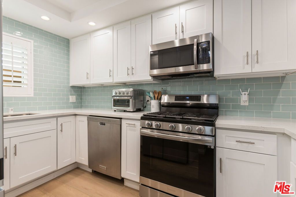 Photo of 11930 Avon Way #107, Los Angeles, CA 90066 (MLS # 26673711)