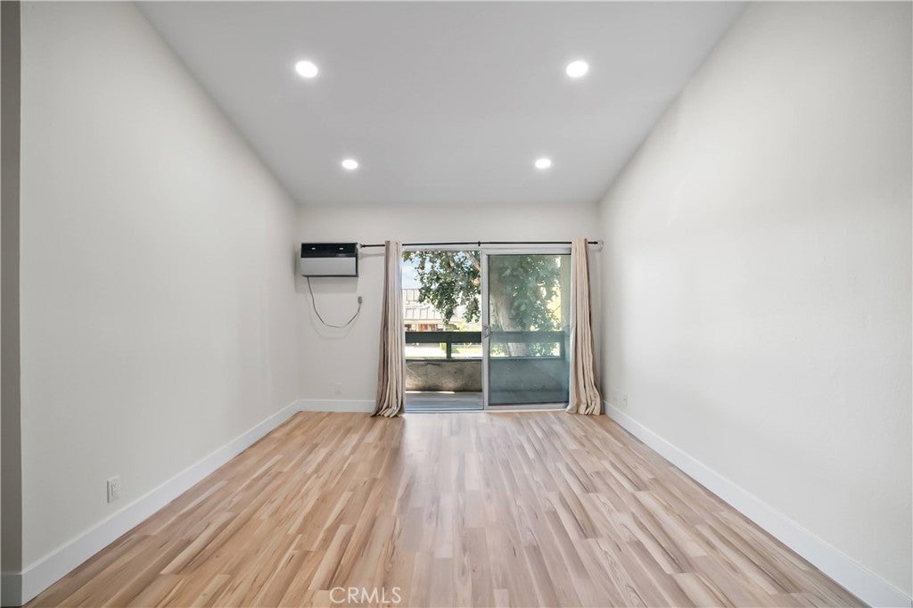 21801 Roscoe Boulevard 206