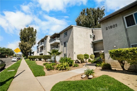 Photo of 21801 Roscoe Boulevard #206, Canoga Park, CA 91304 (MLS # SR26164927)
