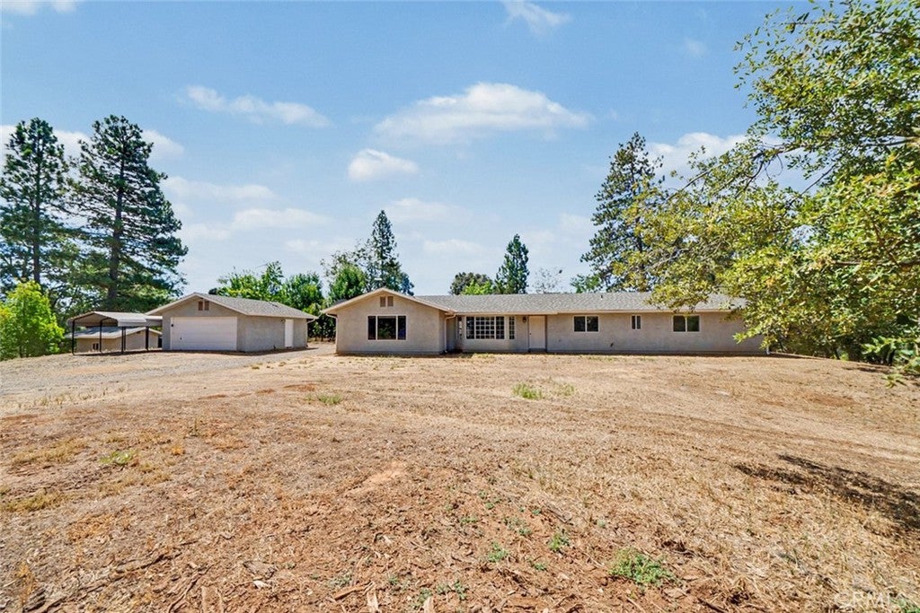 5627 Buckskin Road