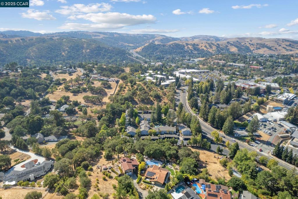 MUIRWOOD - Residential