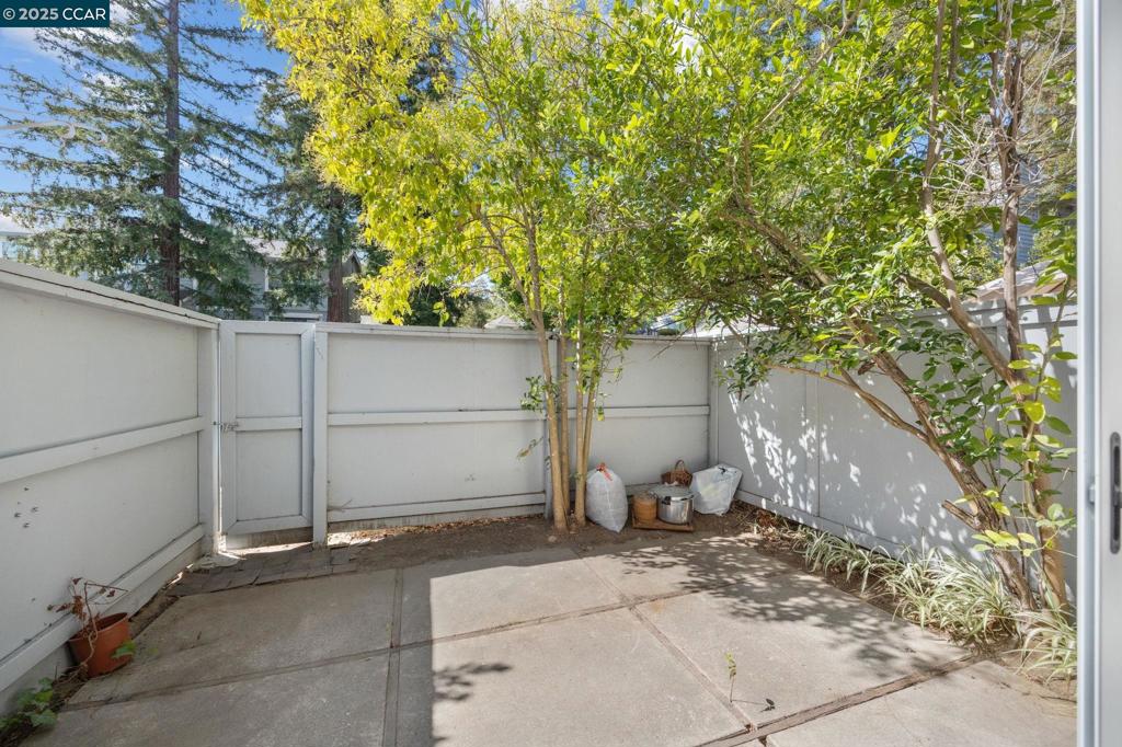 MUIRWOOD - Residential