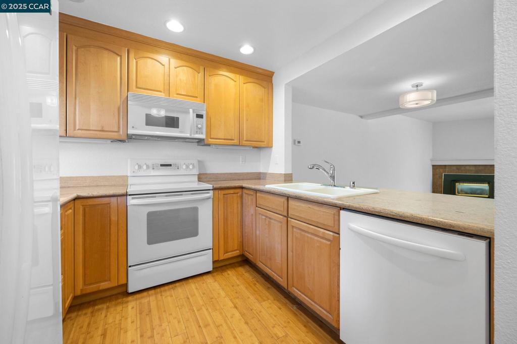 MUIRWOOD - Residential
