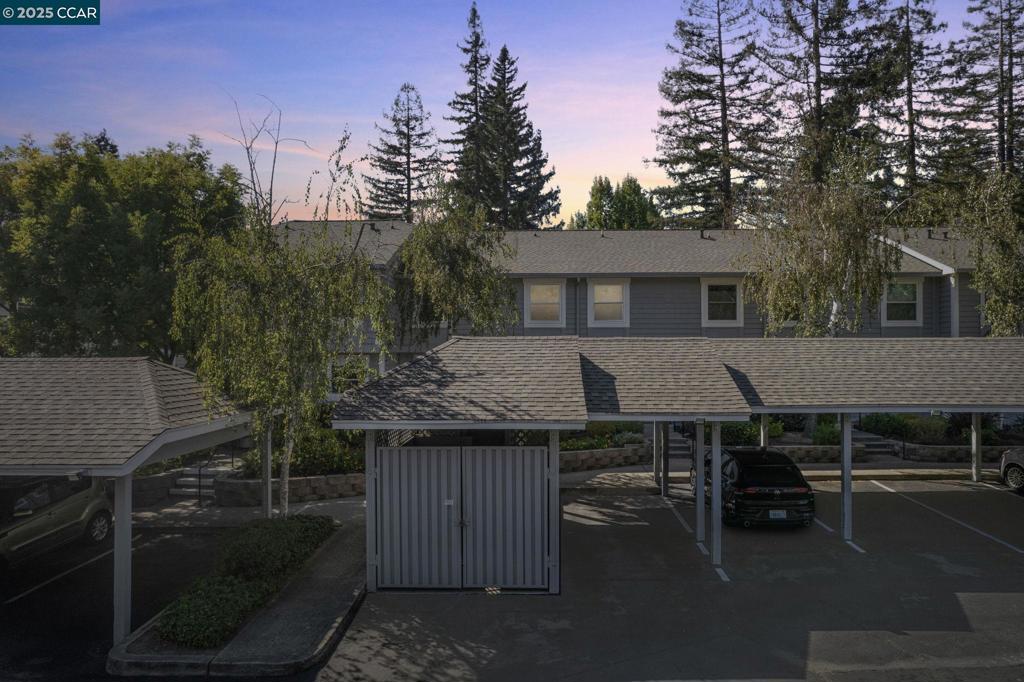 MUIRWOOD - Residential