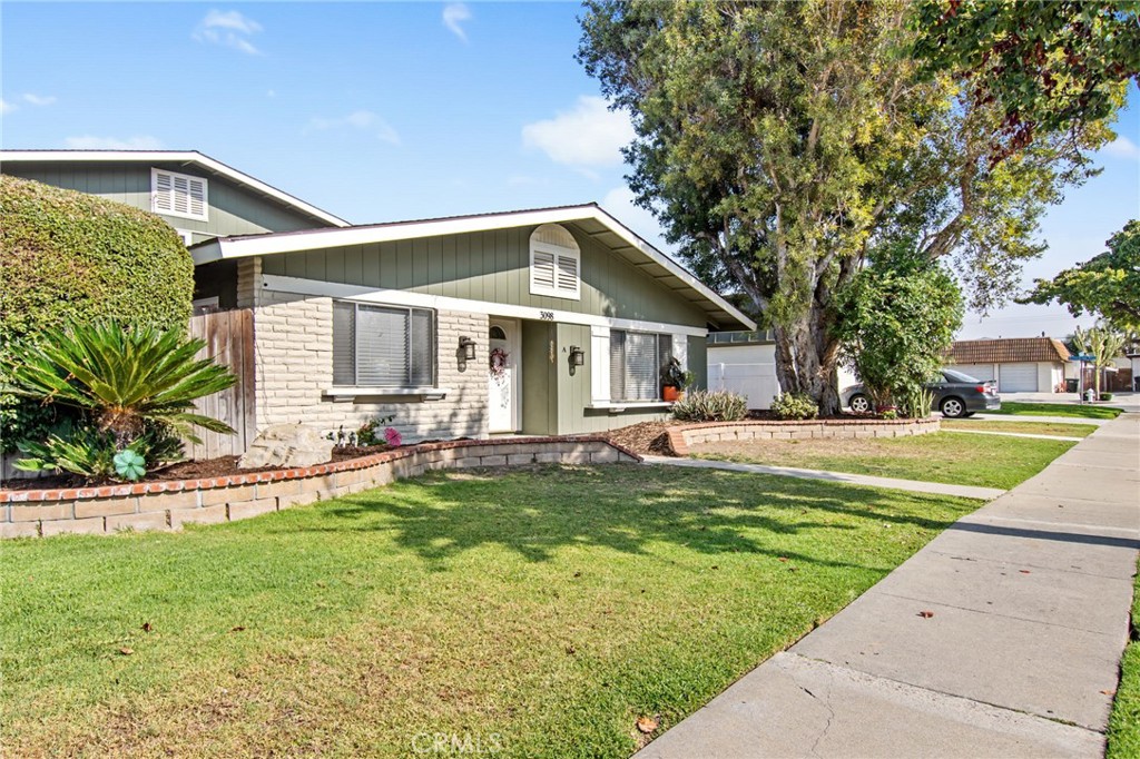 3098 Coral Avenue