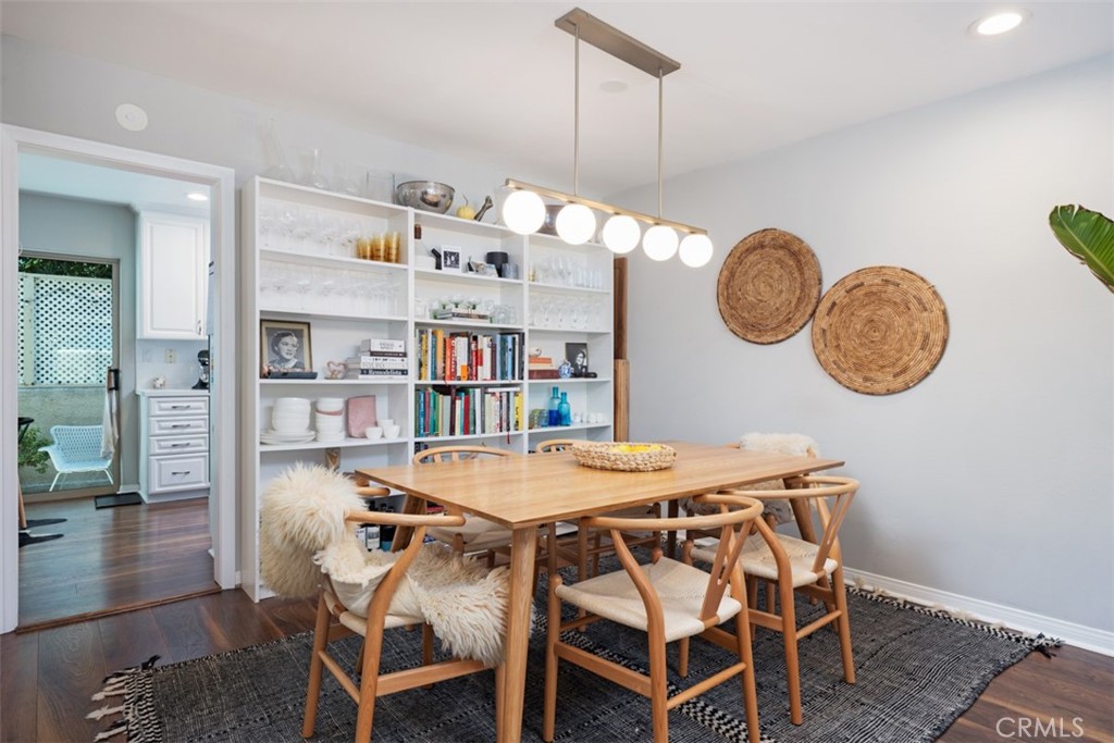 14101 Dickens Street 9