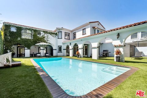 956 S Longwood Avenue Los Angeles CA 90019