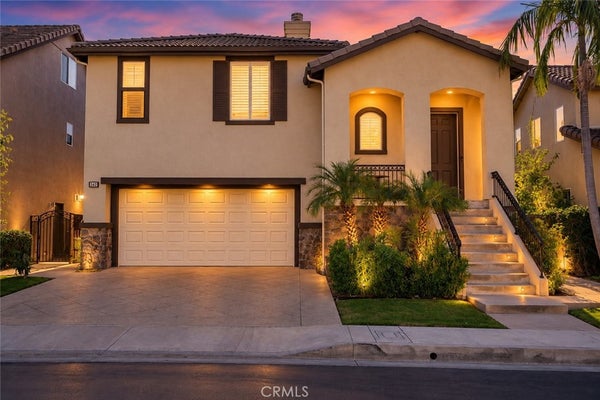 6884 E HORIZON DR, ORANGE, CA 92867 - Image de1d02df2ea7dd6d52634761976f65de/2153345372