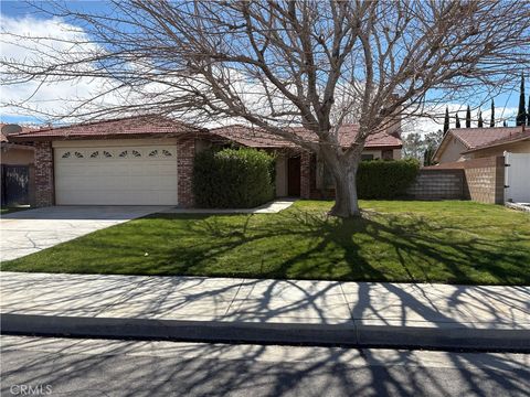 Photo of 1828 Louise Avenue, Lancaster, CA 93534 (MLS # SR26057041)