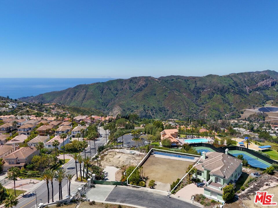 16895 Calle De Sarah