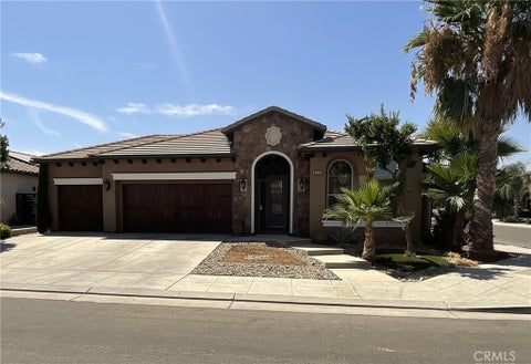 Photo of 6125 E Terrace AVE, Fresno, CA 93727 (MLS # CV26187857)