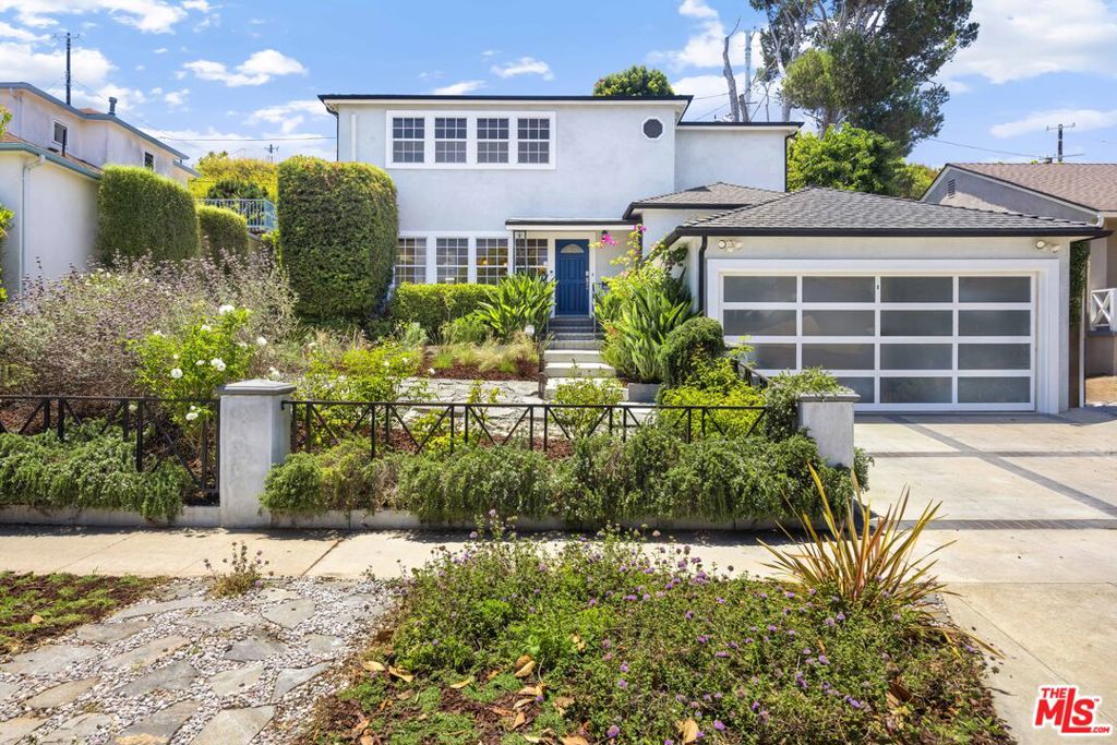3007 Dahlgren Avenue
