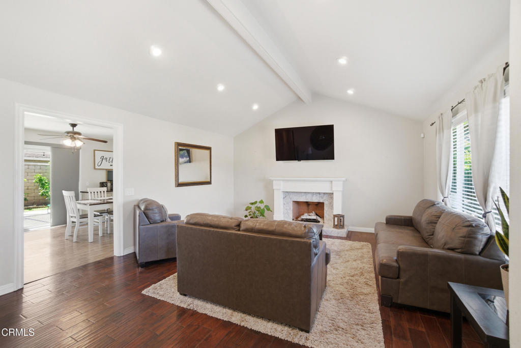 310 Foxglove Place
