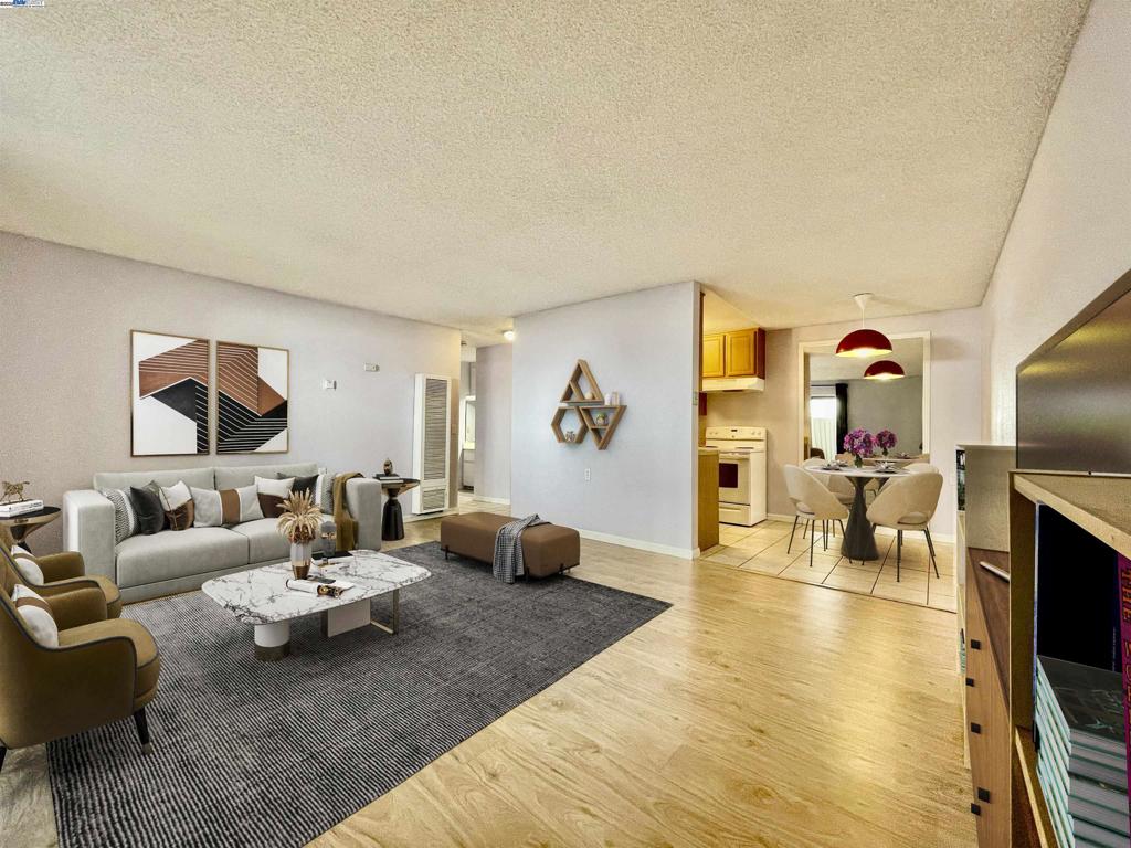 DOWNTOWN SAN LEA - Residential