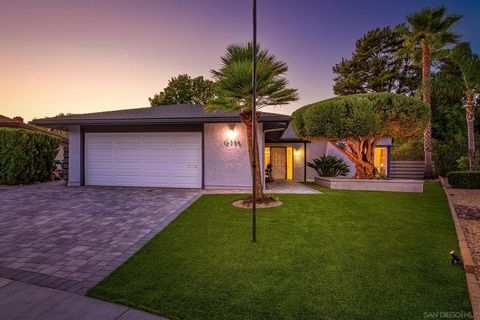 Photo of 16556 Gabarda Rd Rd, San Diego, CA 92128 (MLS # 250039893SD)