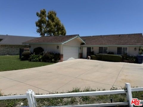 Photo of 27138 E Diamondhead Lane, Rancho Palos Verdes, CA 90275 (MLS # 26829357)