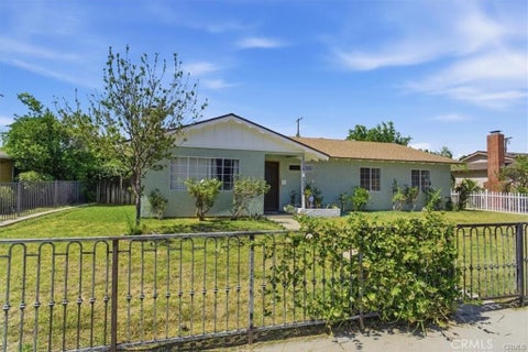 Photo of 20247 Parthenia ST, Winnetka, CA 91306 (MLS # SR26187305)