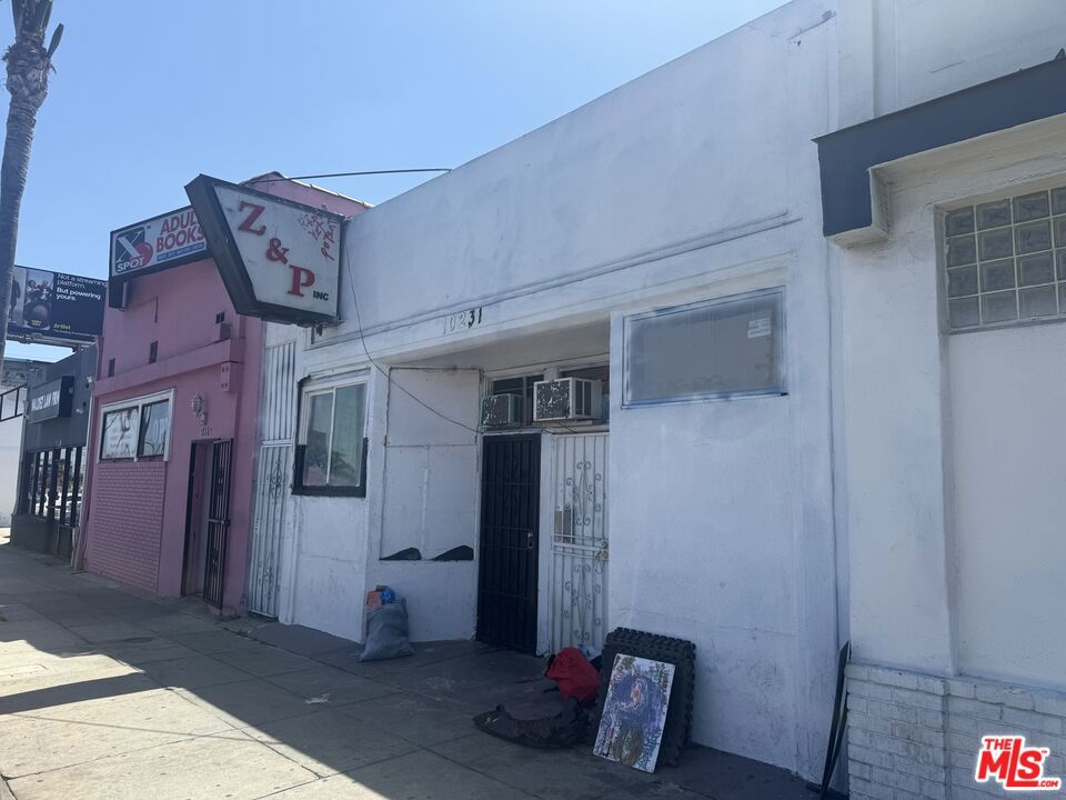10231 Hawthorne Boulevard