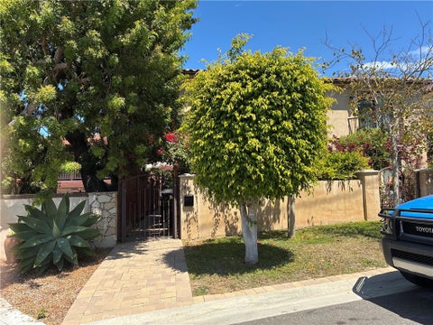 Photo of 24444 Neece Avenue, Torrance, CA 90505 (MLS # SB26160383)
