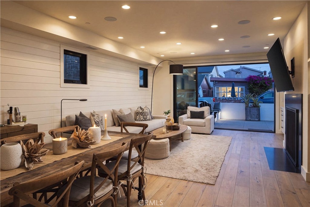211 35th, Newport Beach CA 92663 - Photo 8
