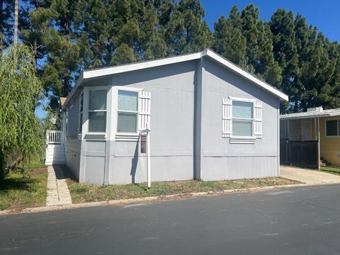 Photo of San Jose, CA 95134 (MLS # ML82047138)