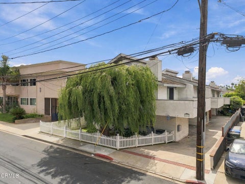 Photo of 2718 Vanderbilt Lane #B, Redondo Beach, CA 90278 (MLS # P1-28860)