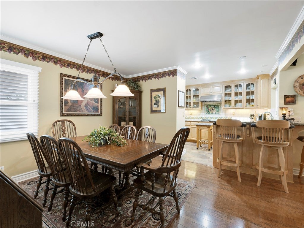 4404 Canoga Drive