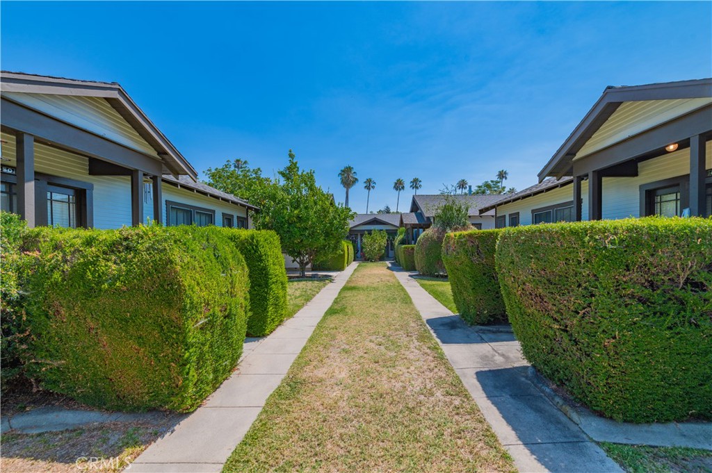 638 N Mar Vista Avenue