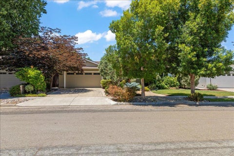 Photo of 1609 Husted Avenue, San Jose, CA 95125 (MLS # ML82053383)