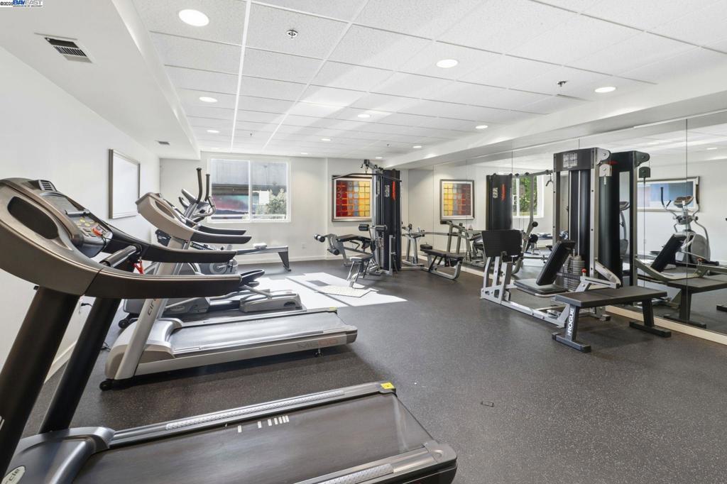 FRUITVALE AREA - Residential