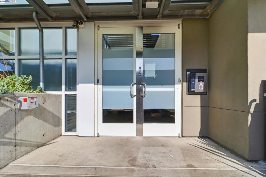 FRUITVALE AREA - Residential