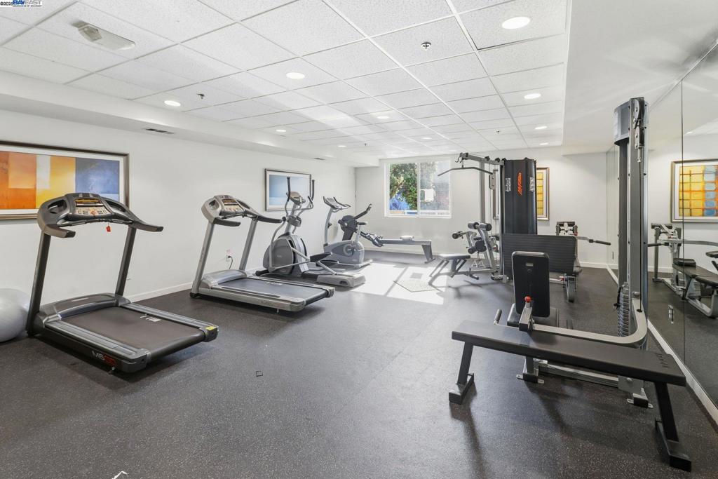 FRUITVALE AREA - Residential