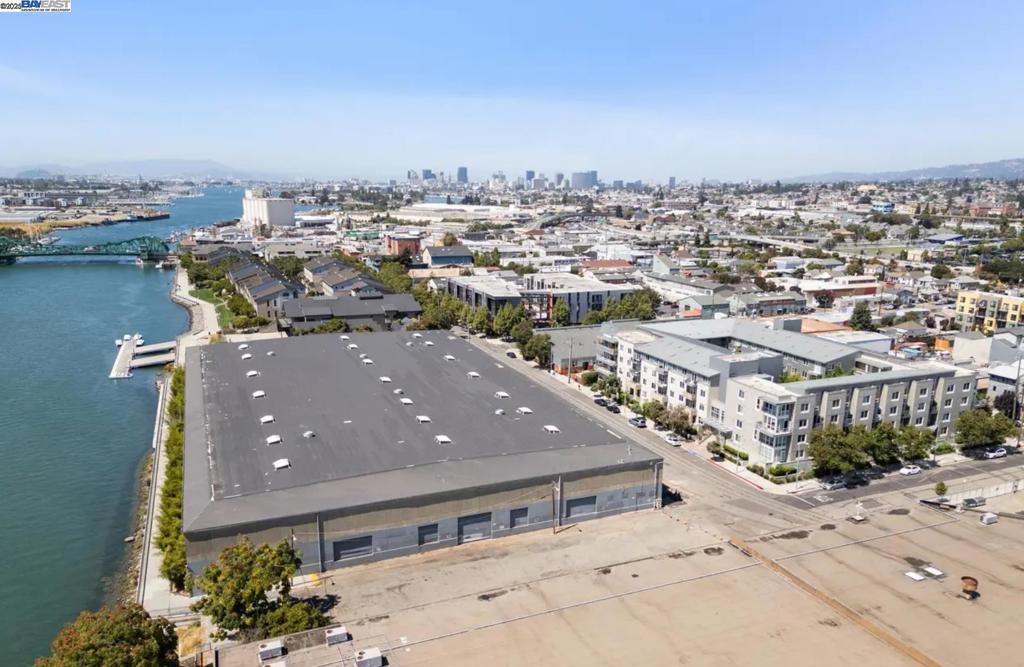 FRUITVALE AREA - Residential