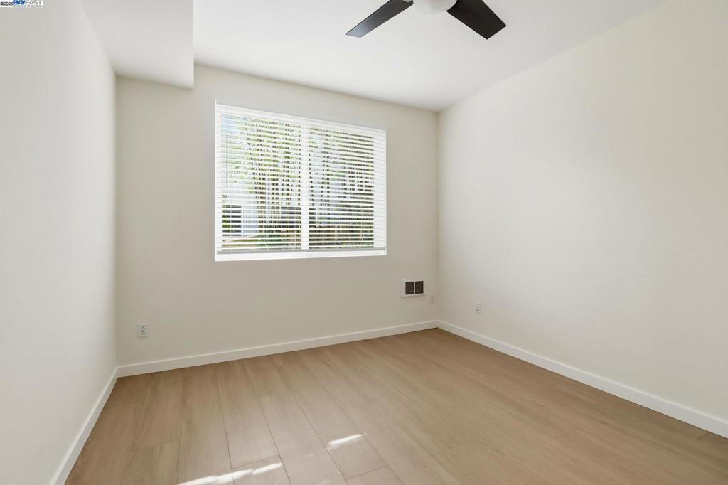 FRUITVALE AREA - Residential