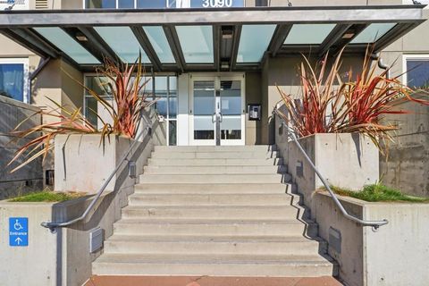 Photo of 3090 Glascock Street St #102, Oakland, CA 94601 (MLS # 41119561)