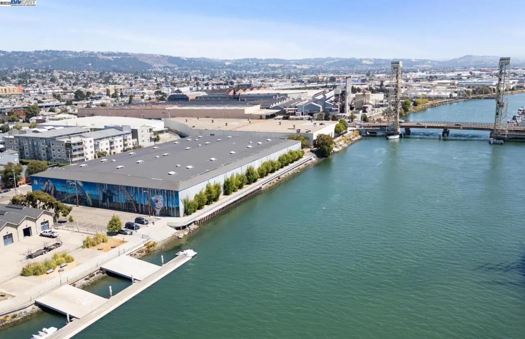 FRUITVALE AREA - Residential