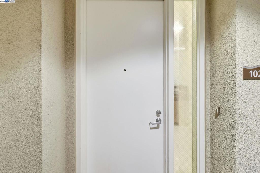 FRUITVALE AREA - Residential