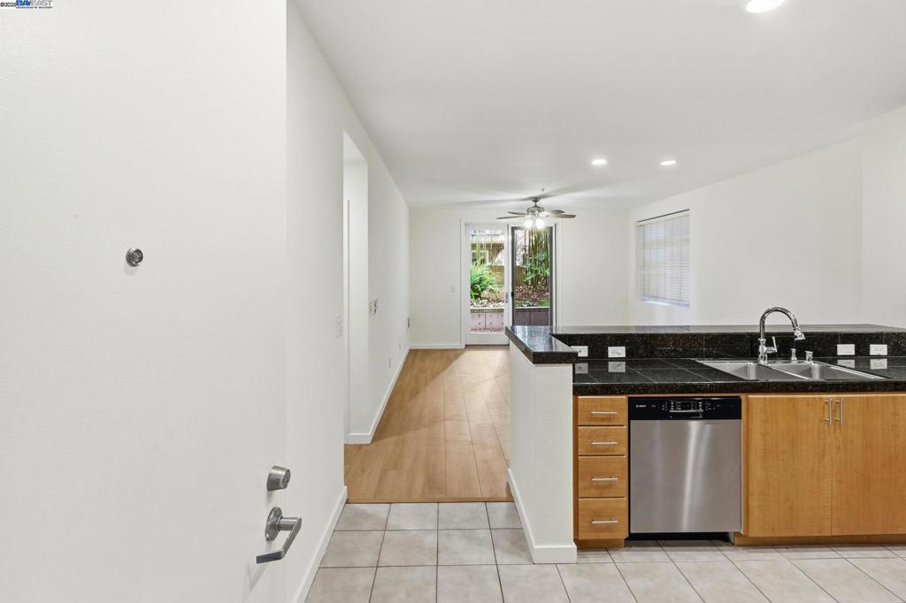 FRUITVALE AREA - Residential