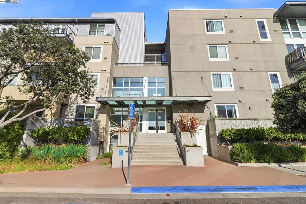 FRUITVALE AREA - Residential