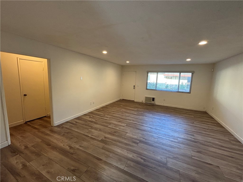 17926 Irvine Boulevard