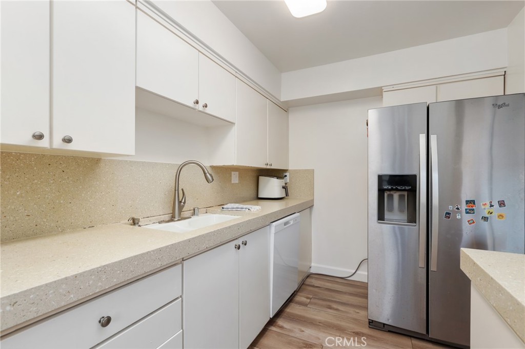 17926 Irvine Boulevard